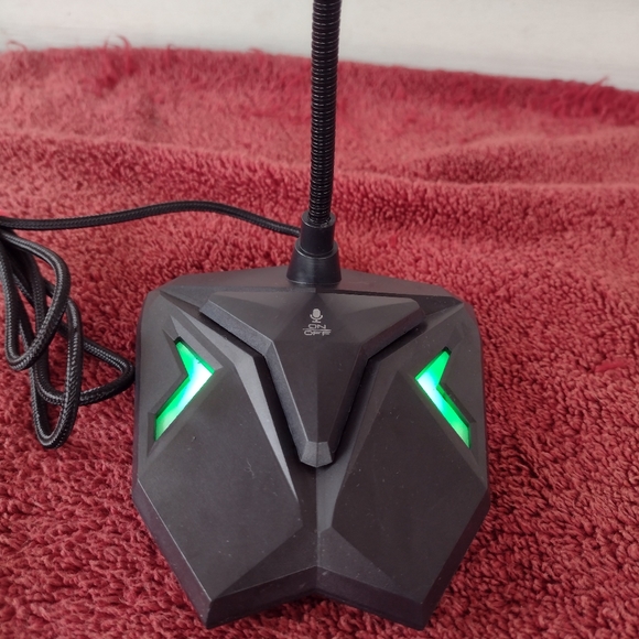 Bugha Exclusive LED Gaming Microphone for PC - Picture 4 of 8